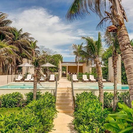 Santamar By Tao Beach Condos With Pool & Walk To Ocean Акумаль Екстер'єр фото