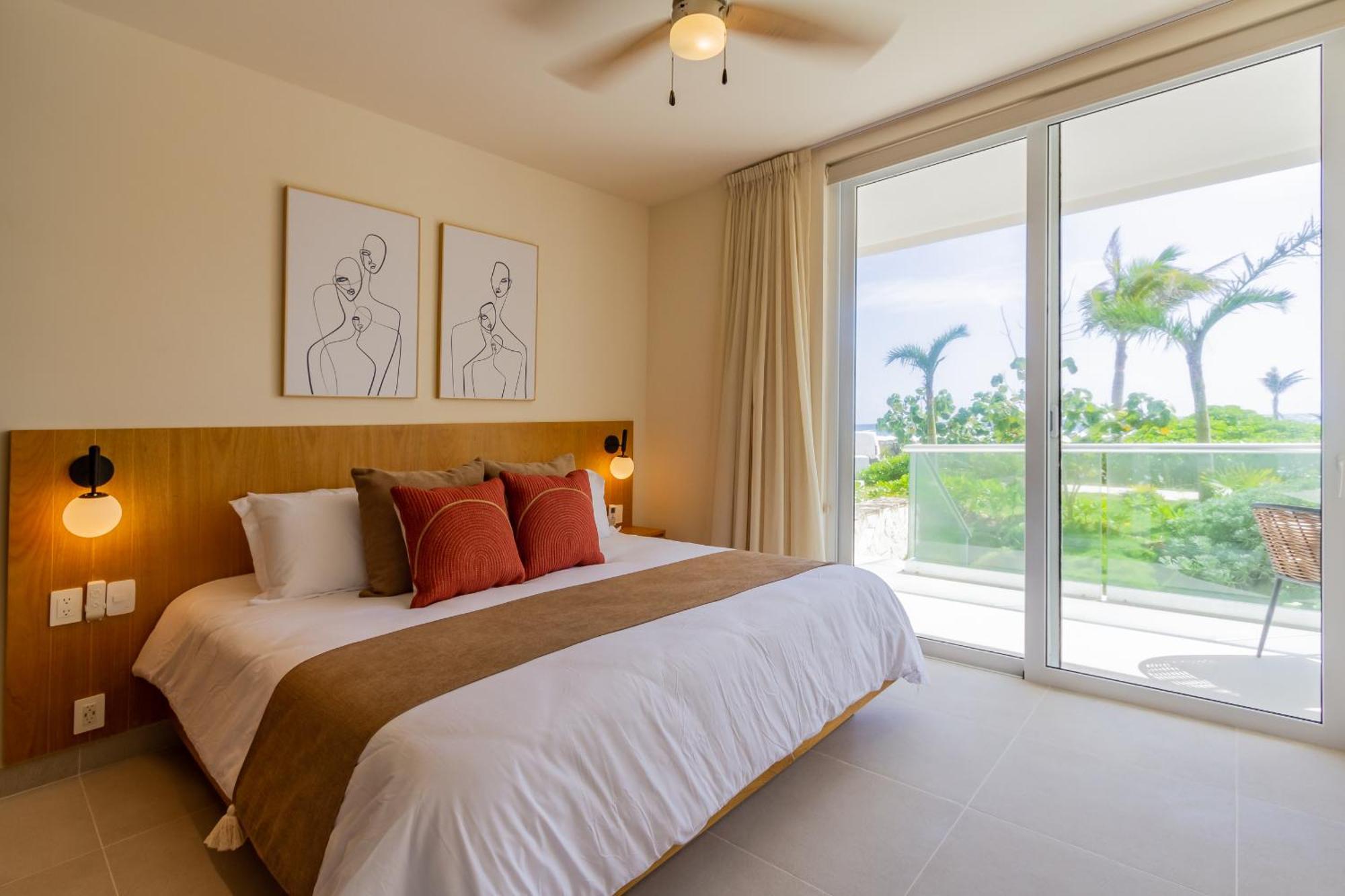 Santamar By Tao Beach Condos With Pool & Walk To Ocean Акумаль Екстер'єр фото